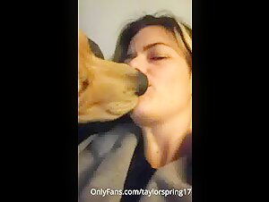 Mommy gets a good kissing 3